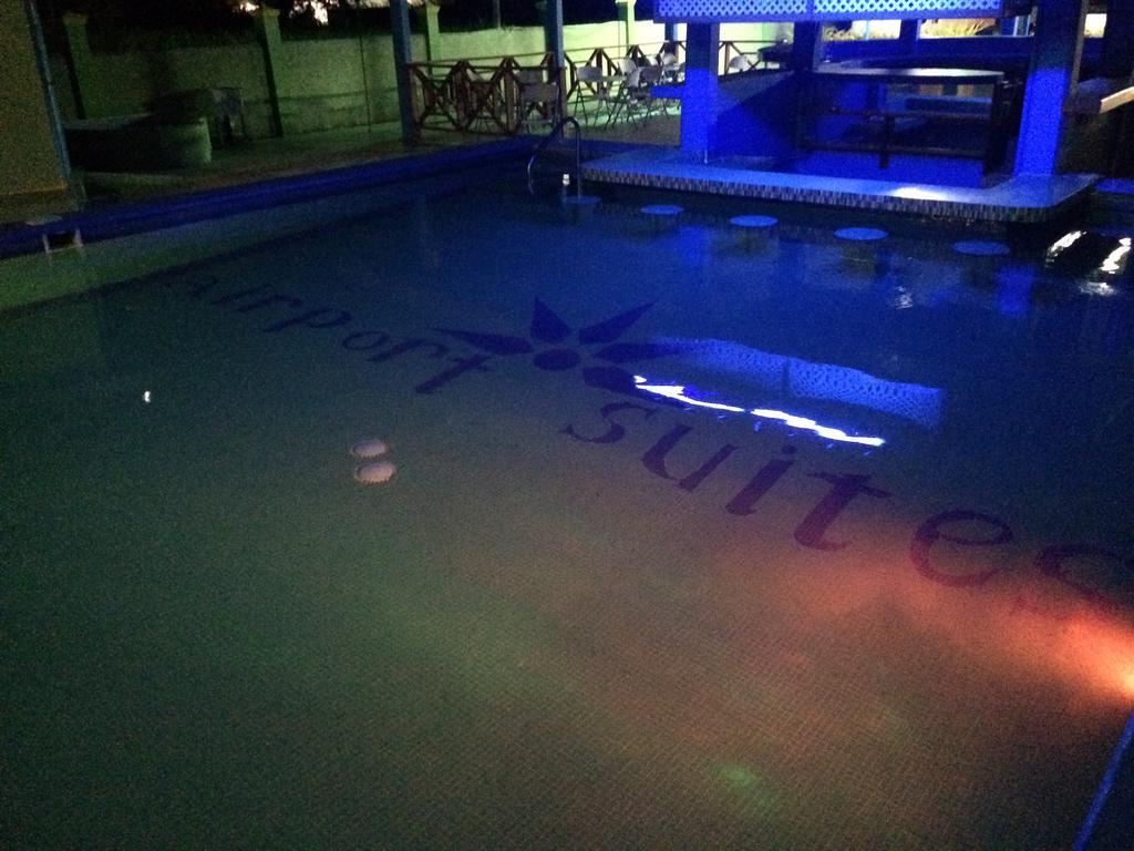 Piarco Airport Suites Hotel מראה חיצוני תמונה
