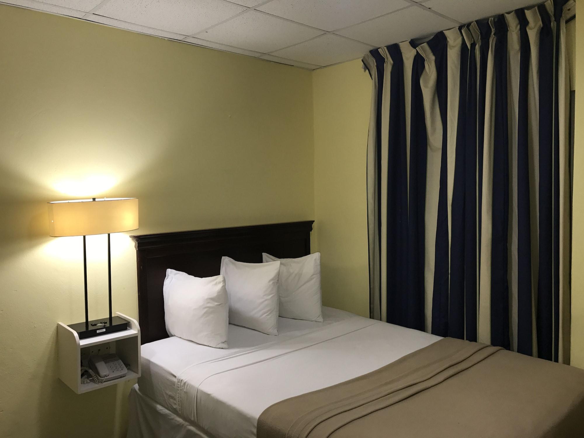 Piarco Airport Suites Hotel מראה חיצוני תמונה