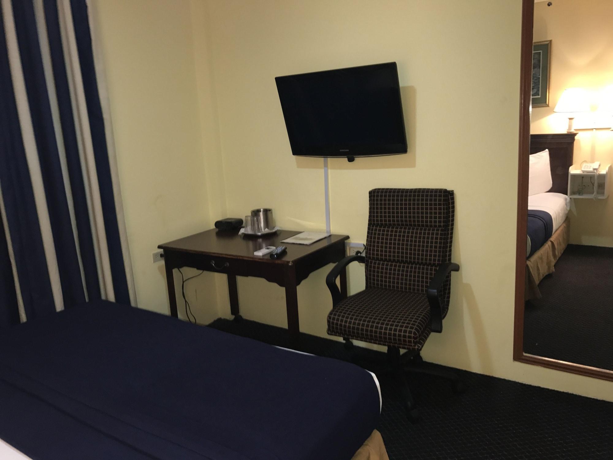 Piarco Airport Suites Hotel מראה חיצוני תמונה