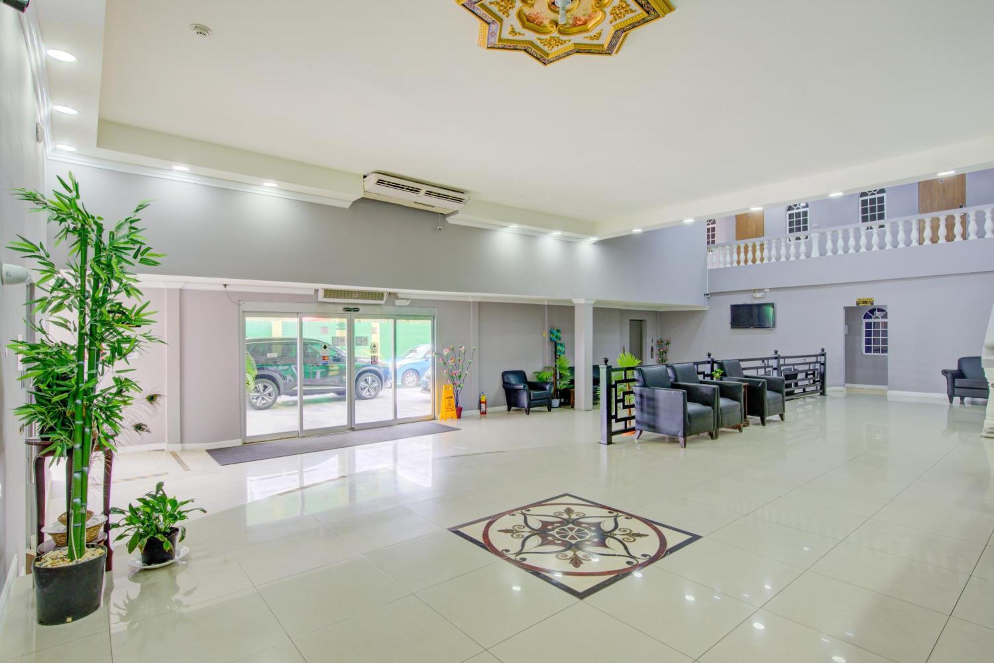 Piarco Airport Suites Hotel מראה חיצוני תמונה