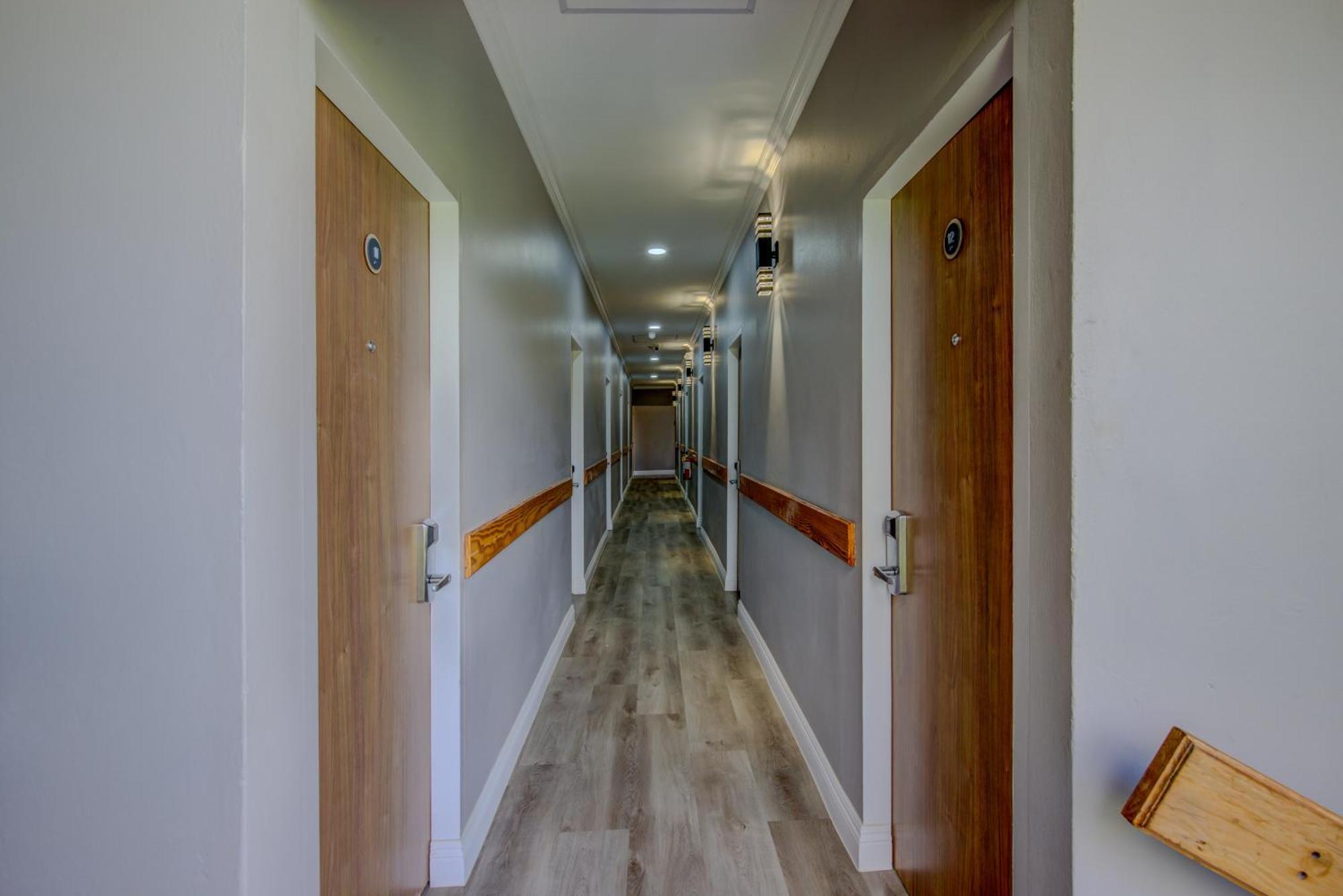 Piarco Airport Suites Hotel מראה חיצוני תמונה